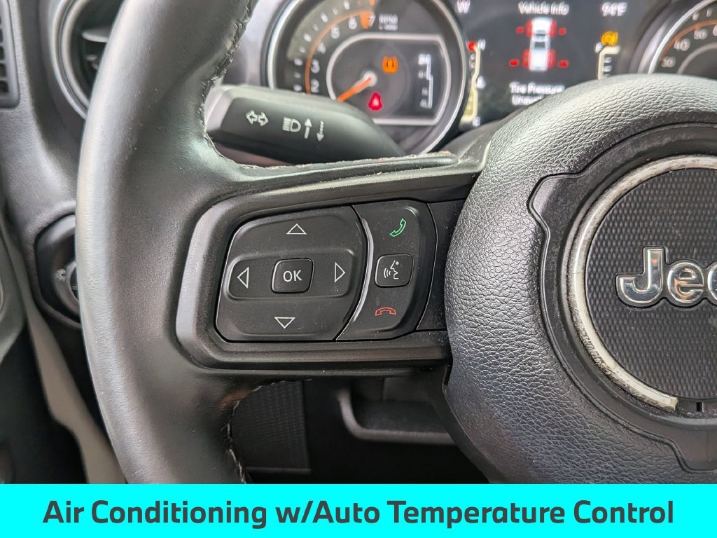 Used 2020 White Jeep Altitude image 22