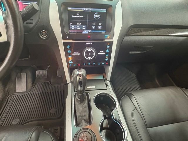 Used 2014 Black Ford Limited image 19