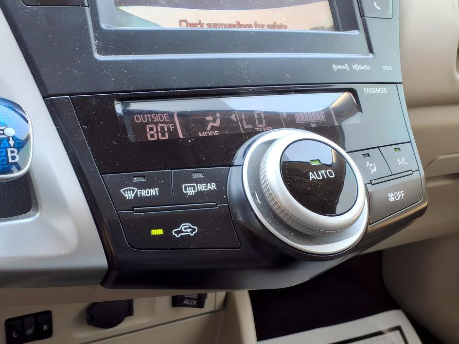 Used 2012 Blizzard Pearl Toyota Five image 20