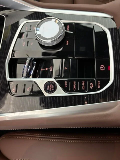 New 2027 Carbon Black Metallic BMW xDrive40i image 11