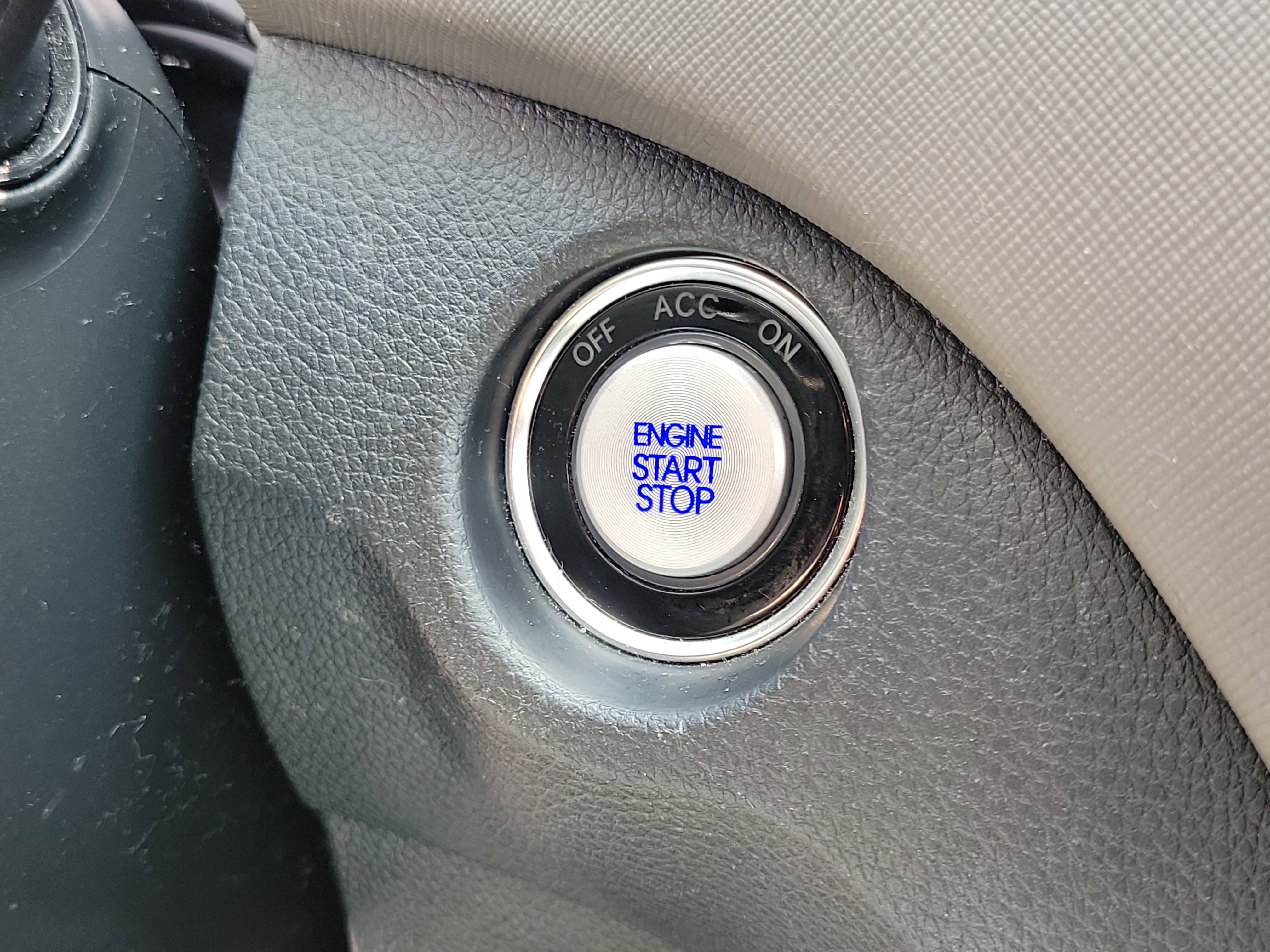 Used 2018 Mineral Gray Hyundai 2.4L image 28