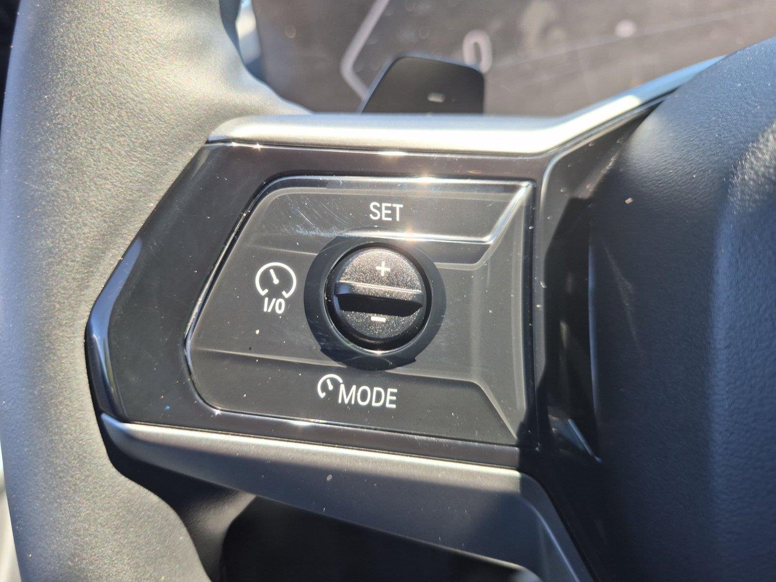 Used 2026 Black Sapphire Metallic BMW 530i image 19