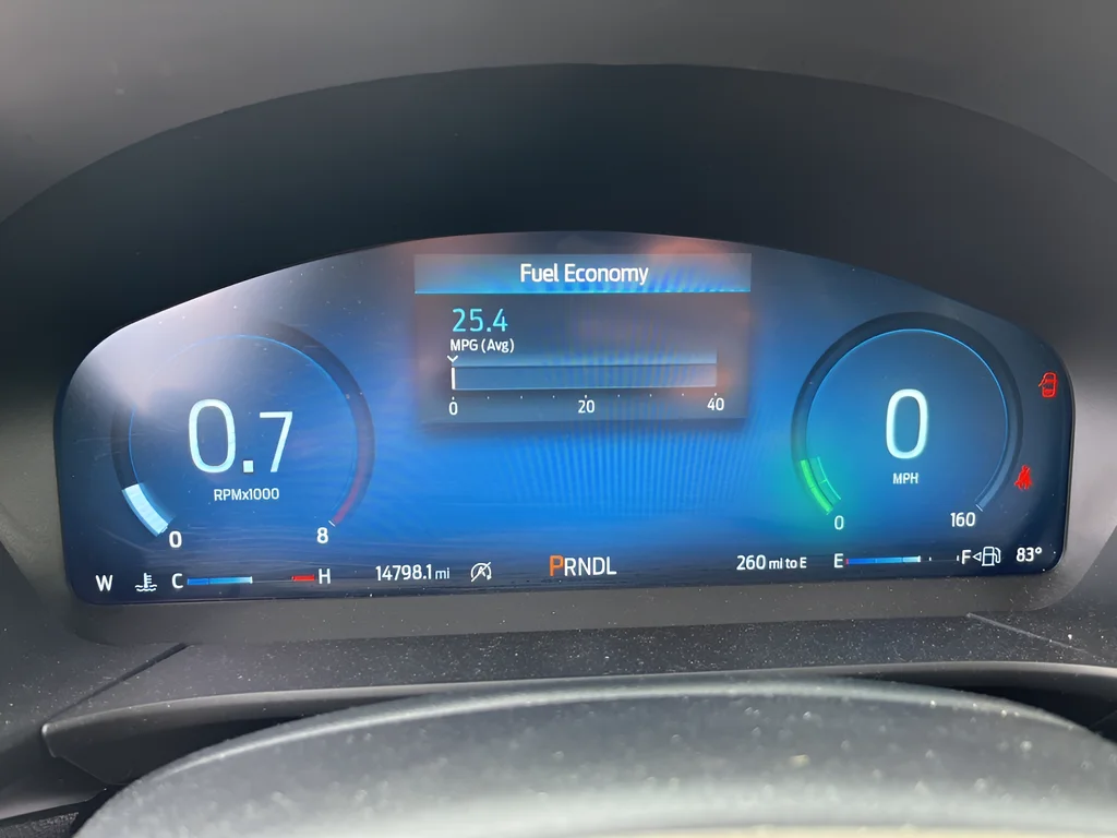 2024 Ford Escape ST-Line Select - Photo 11