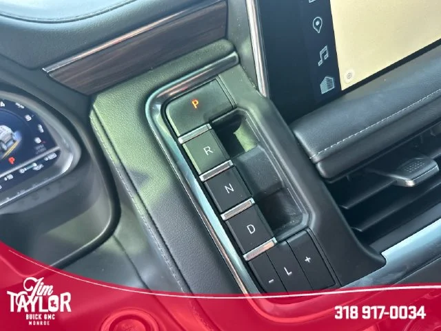 Used 2023 White Chevrolet LT image 28