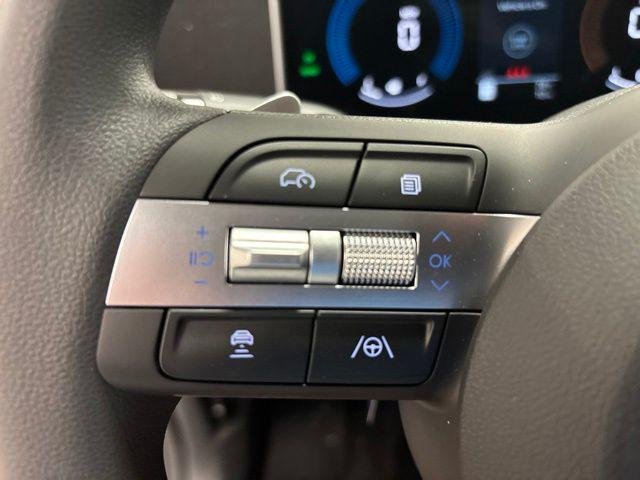 New 2026 White Hyundai SEL AWD image 17