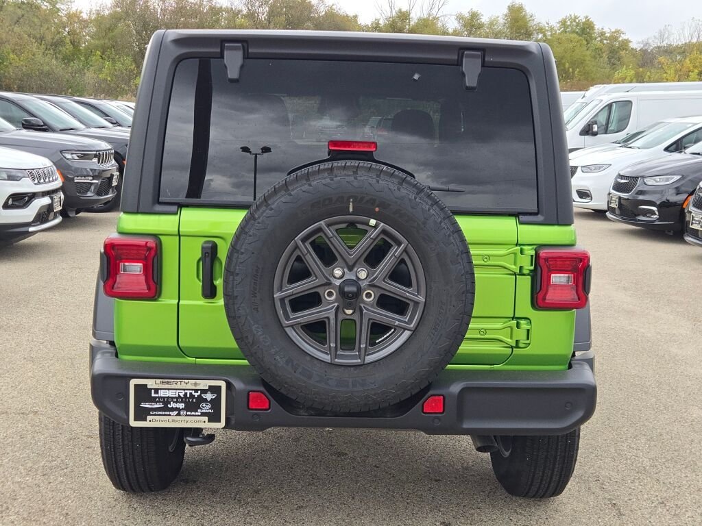 New 2026 Mojito Clear-Coat Exterior Paint Jeep Sport S image 12