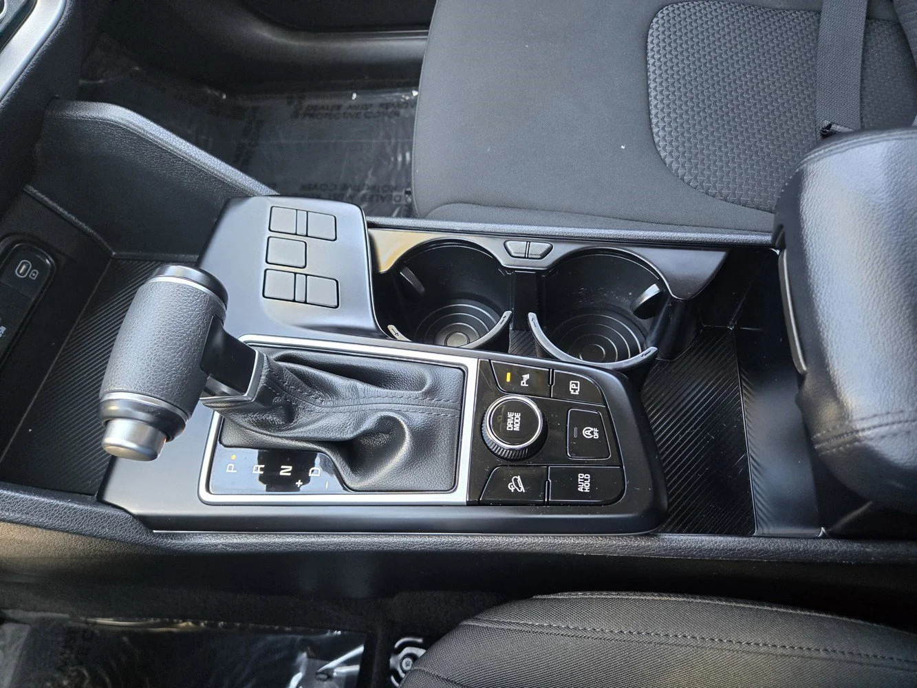 Used 2025 Glacial White Pearl Kia LX image 12