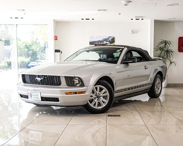 2006 Ford Mustang V6