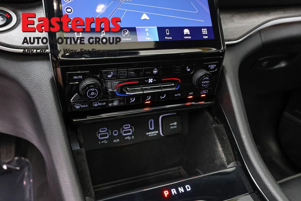 Used 2022 Silver Jeep 4xe image 21