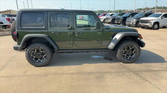 New 2023 Sarge Green Clear-Coat Exterior Paint Jeep Rubicon 4xe image 9