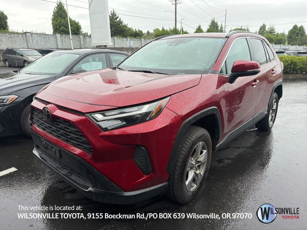 2023 Toyota RAV4 XLE FWD's photo