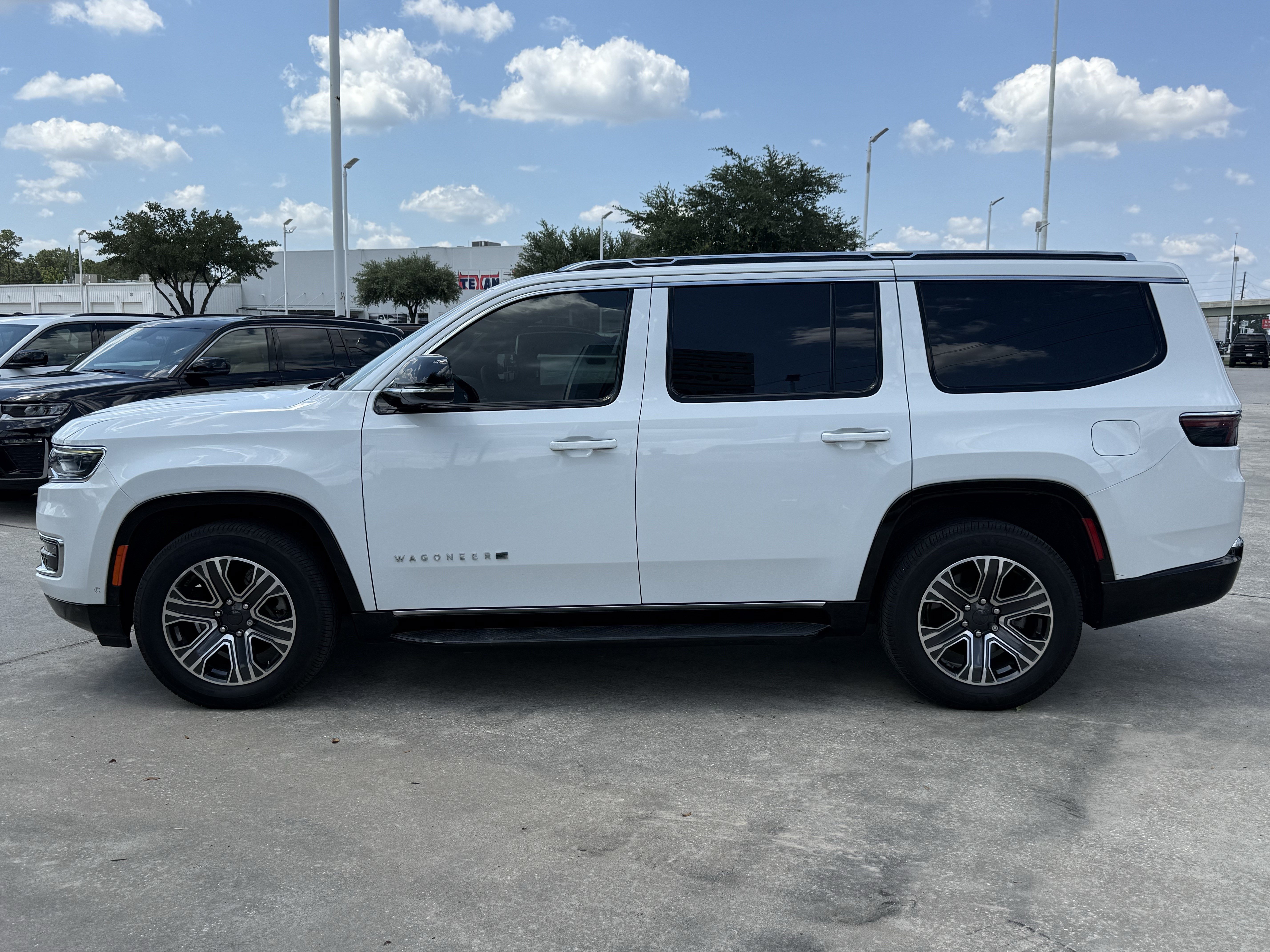Used 2023 Bright White Clearcoat Jeep Base image 7