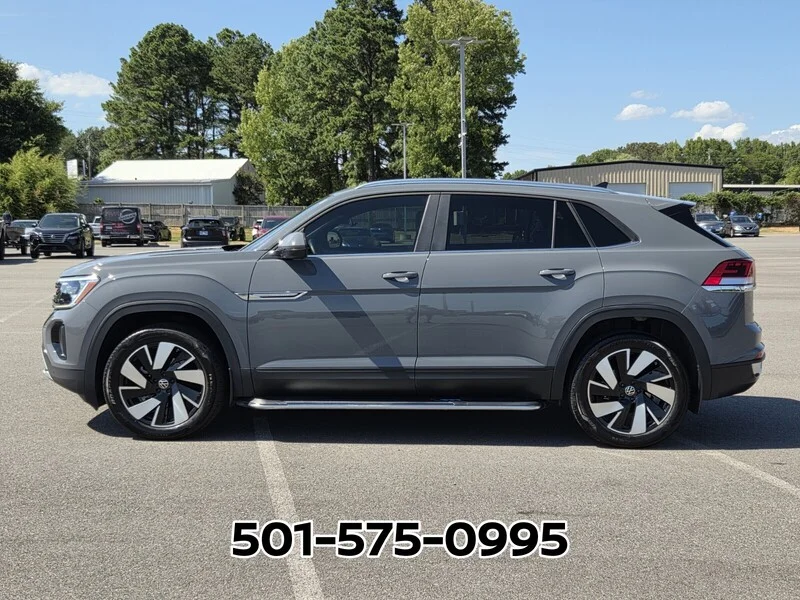 Used 2024 Pure Gray Volkswagen 2.0T SE W/TECHNOLOGY FWD image 2