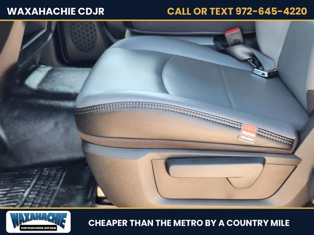 New 2027 Bright White Clearcoat RAM Tradesman image 20