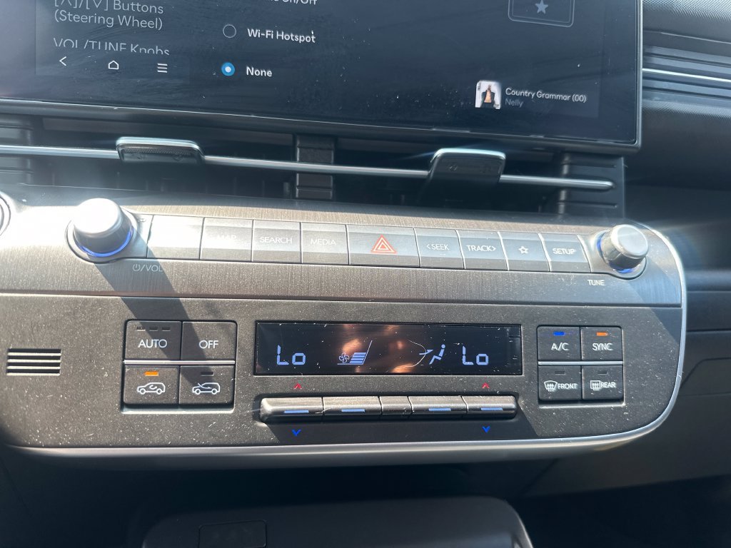 Used 2024 Neoteric Yellow Hyundai SEL image 46
