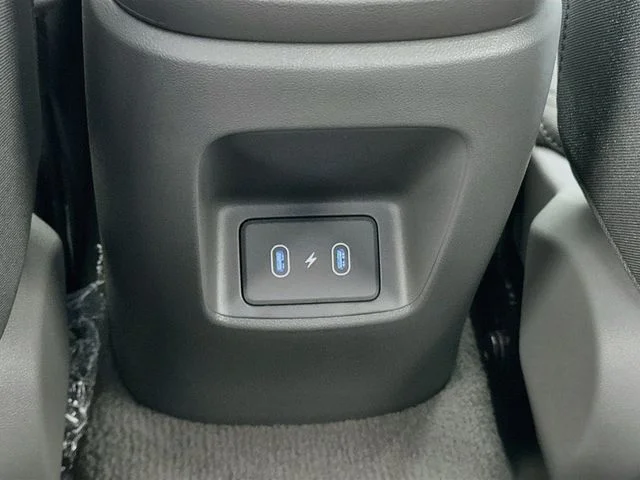 New 2026 Hyundai ELANTRA SE