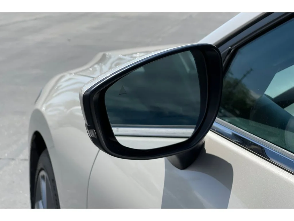 Used 2023 Platinum Quartz Metallic Mazda 2.5 S Preferred image 9