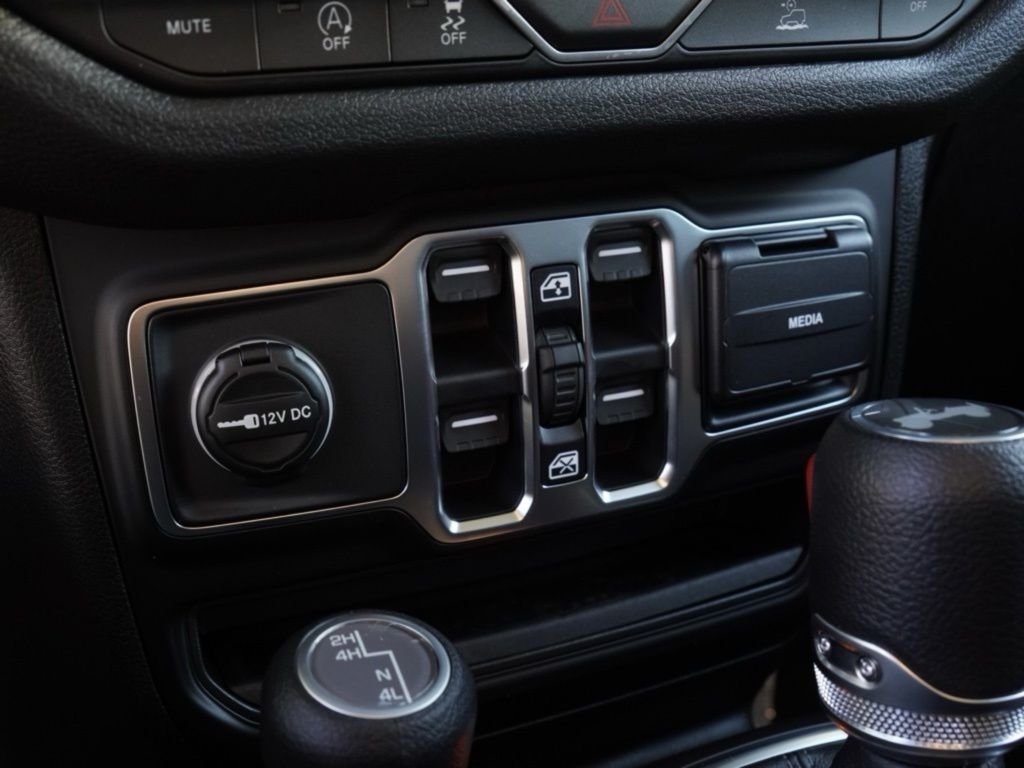 New 2026 Mojito Clear-Coat Exterior Paint Jeep Sport S image 15