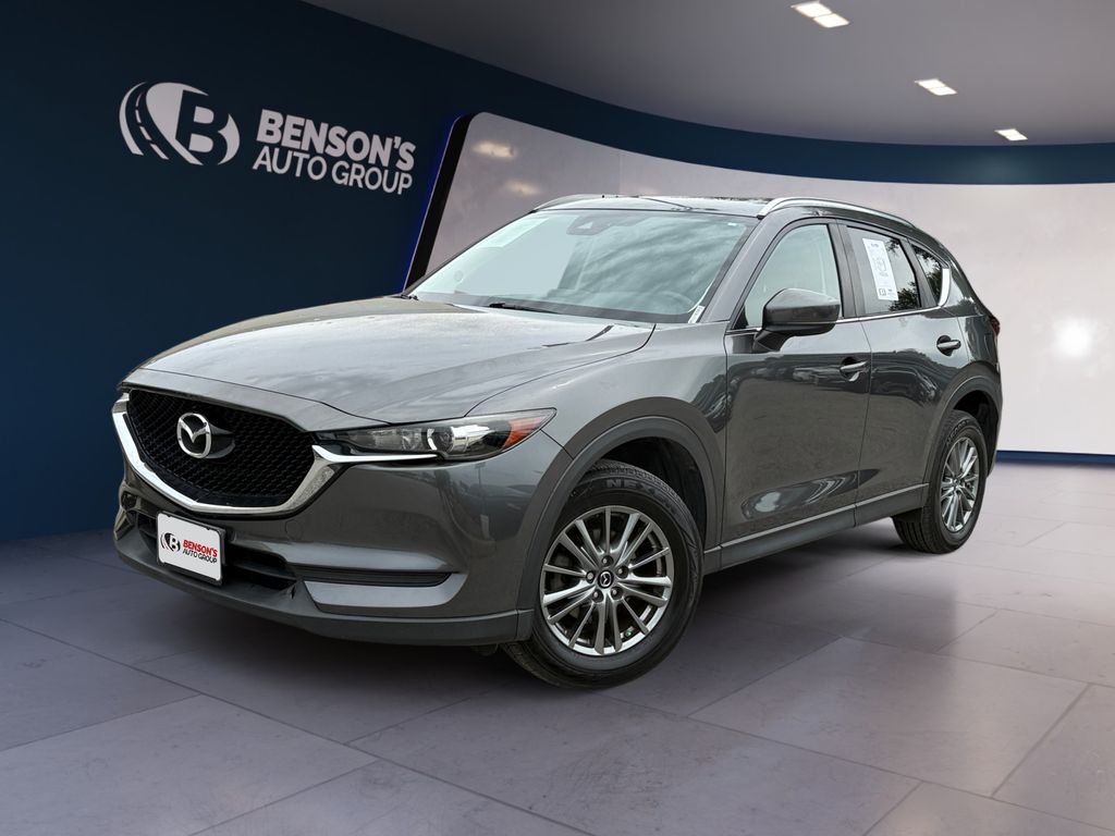 2017 Mazda CX-5 Touring auto's photo