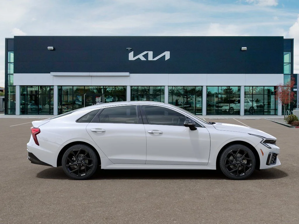 New 2026 White Kia GT-Line image 7