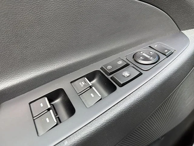 Used 2019 Silver Hyundai Ultimate image 13