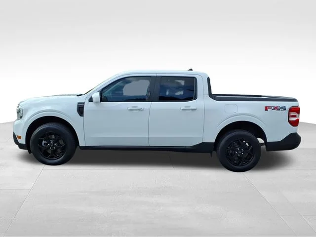 Used 2023 White Ford Lariat image 7