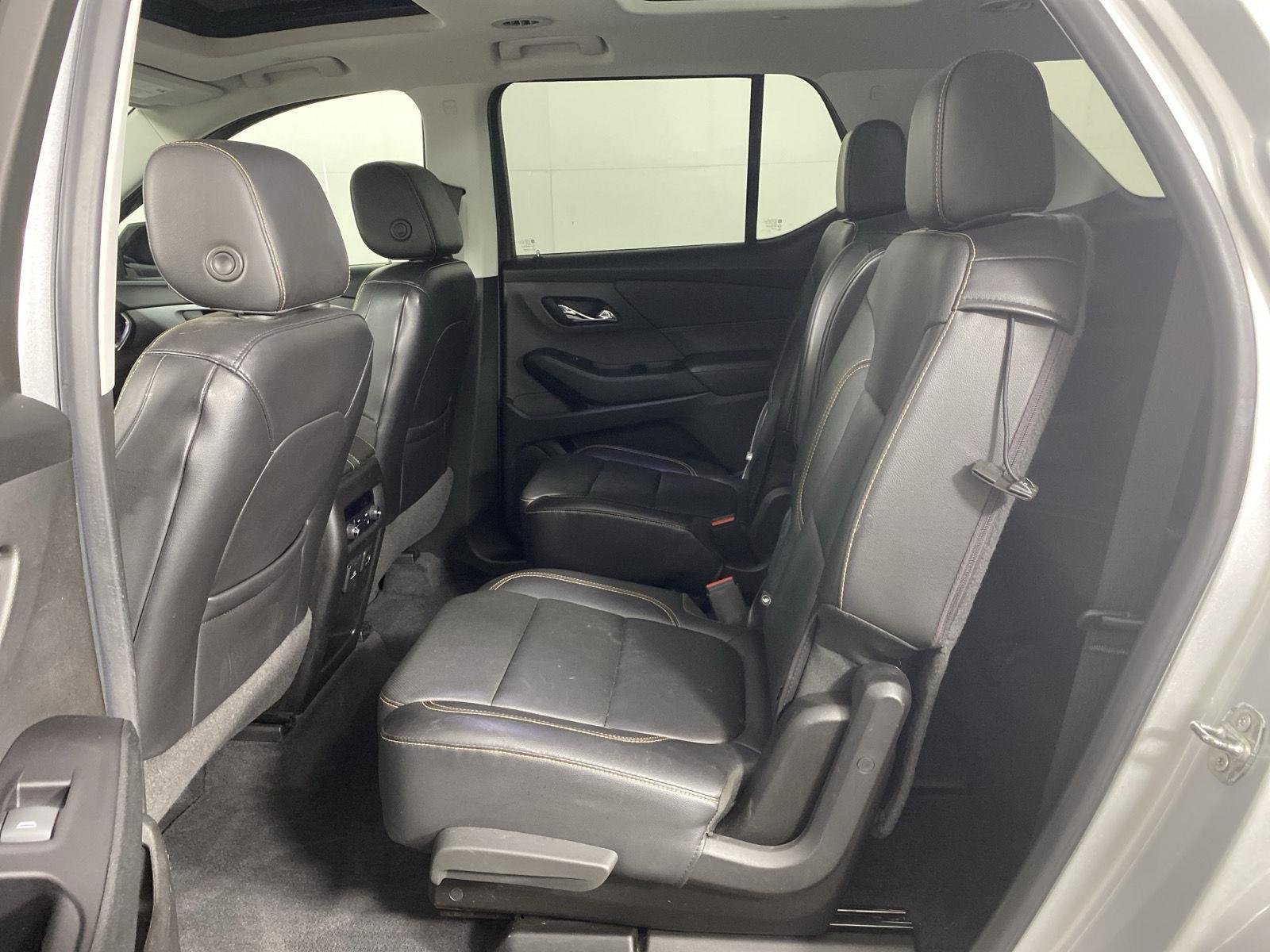 Used 2019 Silver Ice Metallic Chevrolet Premier image 26