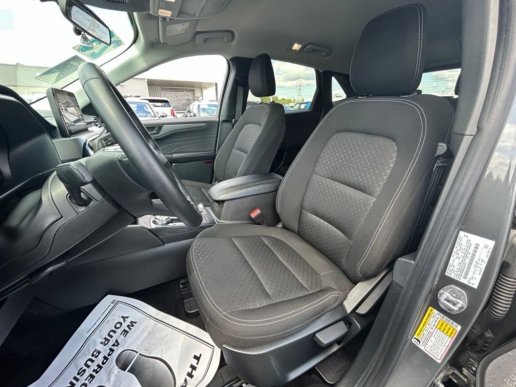 Used 2025 Gray Metallic Ford Active image 16