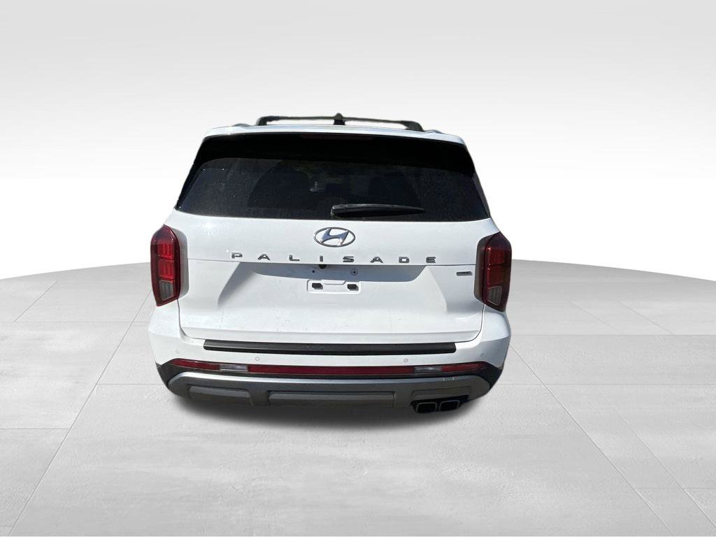 Used 2023 White Hyundai SEL image 15
