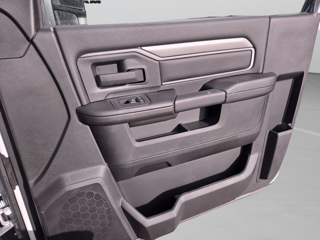 2026 RAM 2500 Tradesman - Photo 32