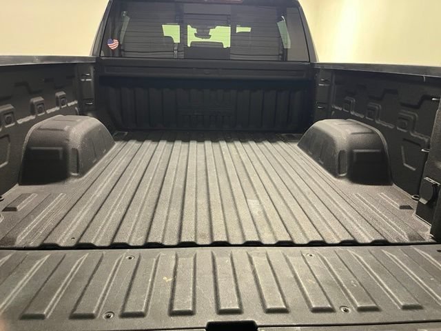 Used 2022 Dark Ash Metallic Chevrolet High Country image 27