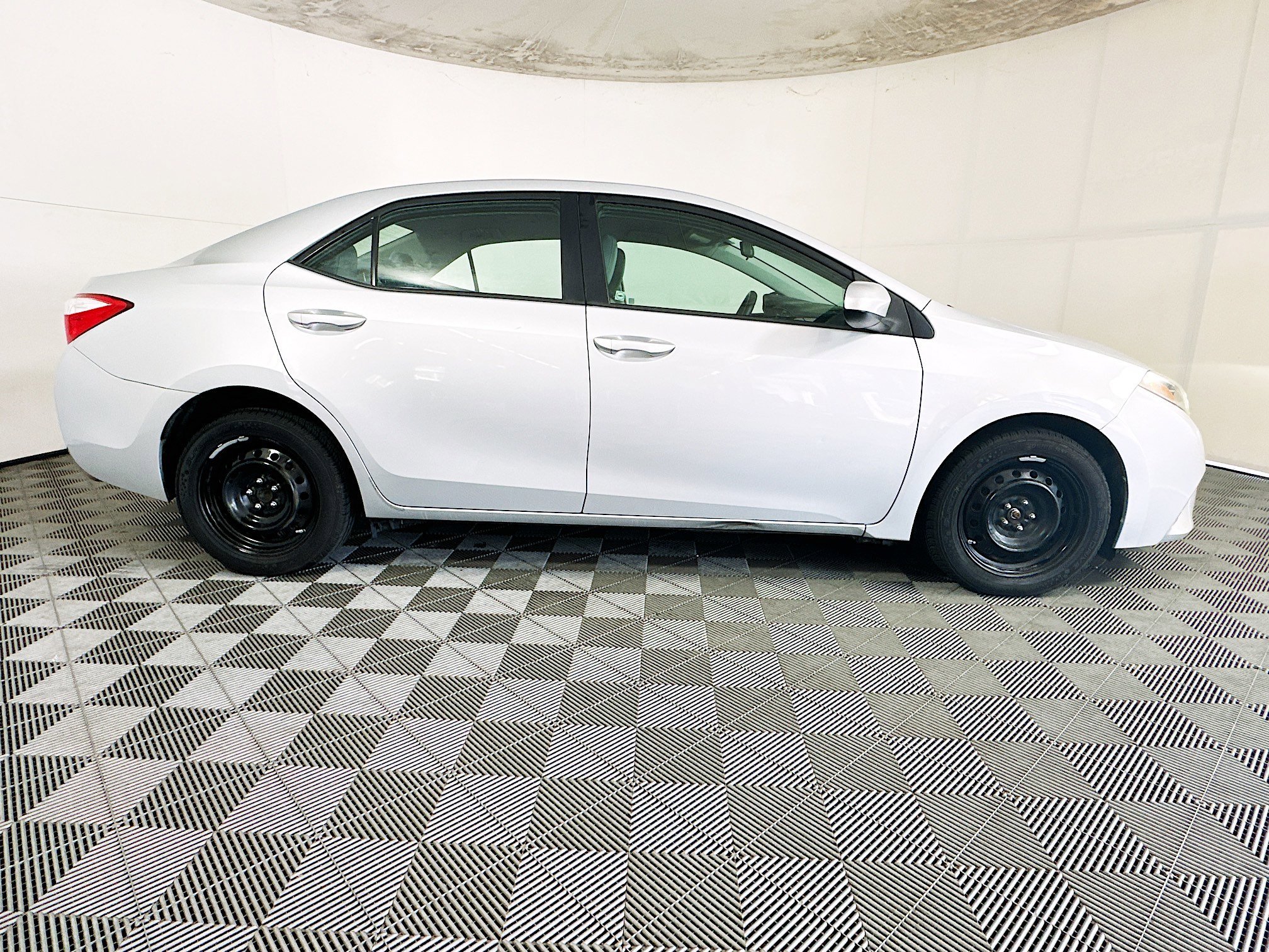 Used 2014 Toyota Corolla LE with VIN 2T1BURHE0EC181342 for sale in Coconut Creek, FL