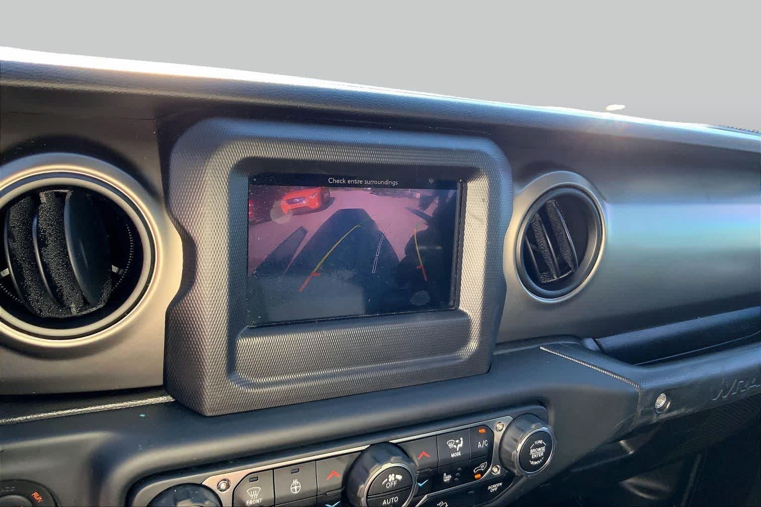 Used 2019 Black Clearcoat Jeep Sport S image 23