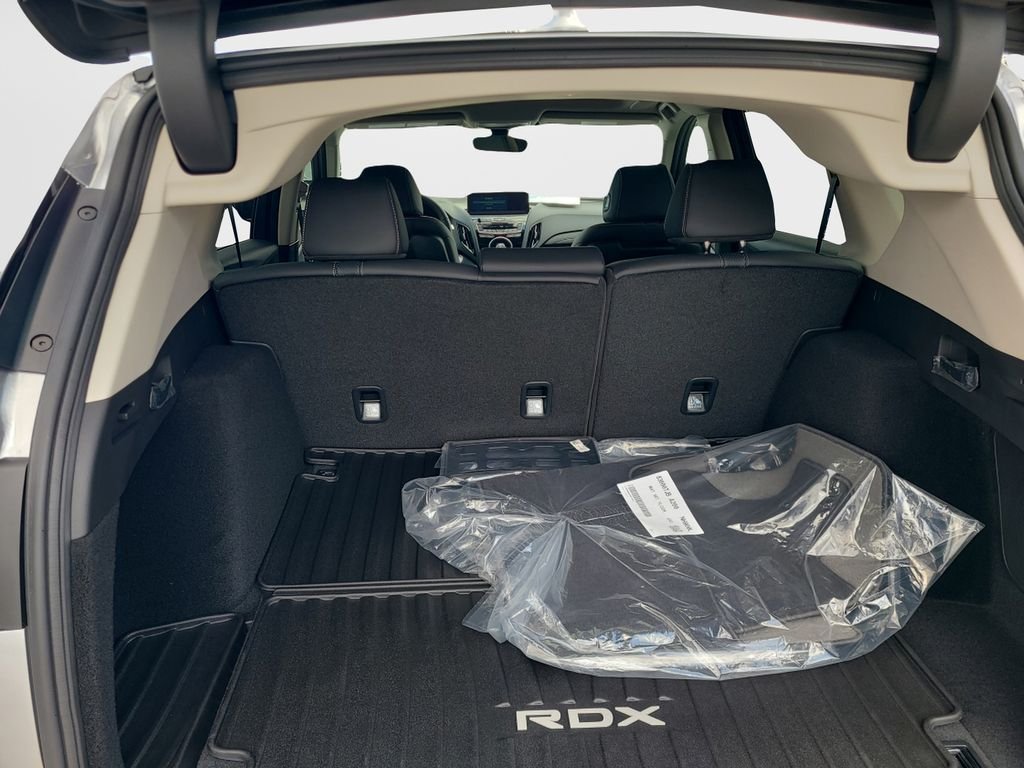New 2026 Solar Silver Metallic Acura Technology Package image 9