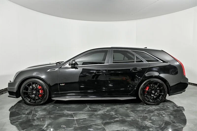 Used 2014 Black Diamond Tricoat Cadillac  image 6