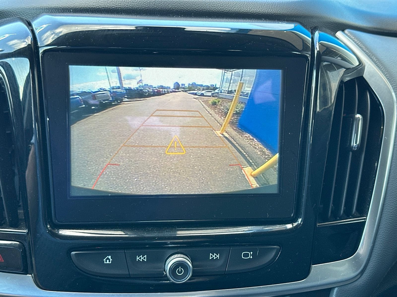 Used 2019 MOSAIC BLACK METALLIC Chevrolet LT Cloth image 23