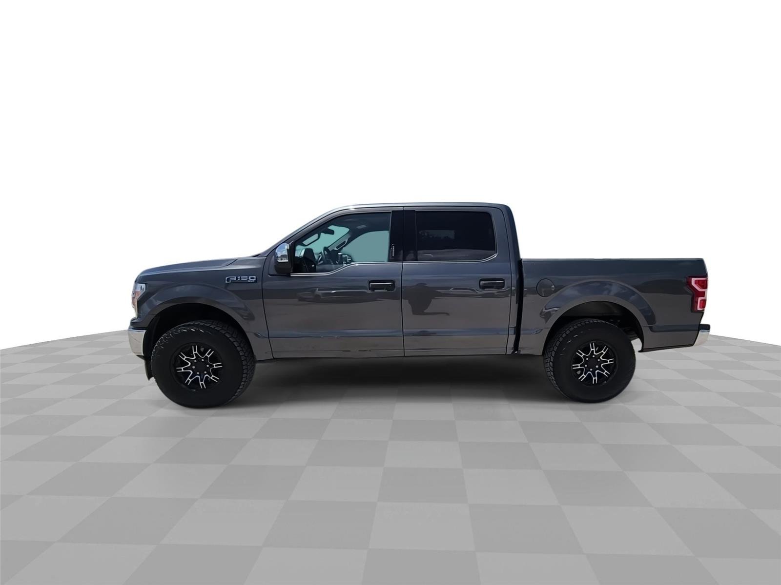Used 2018 Magnetic Ford XLT image 5