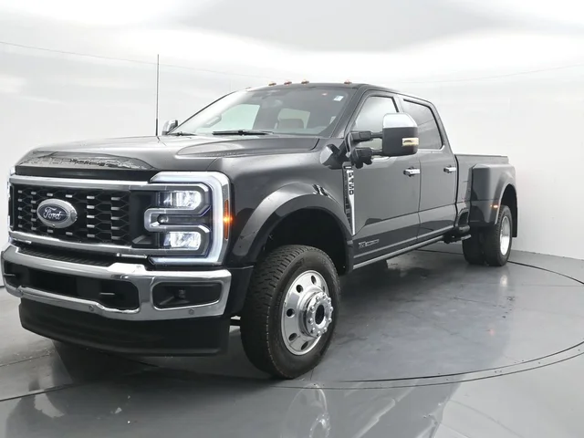 2026 Ford Super Duty F-450® Lariat®