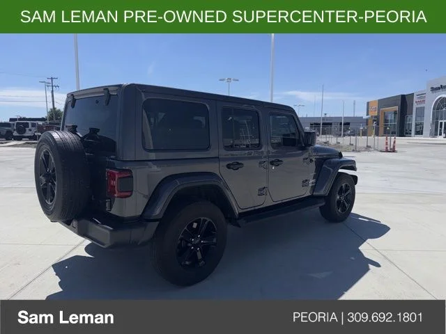 Used 2018 Gray Jeep Unlimited Sahara image 4
