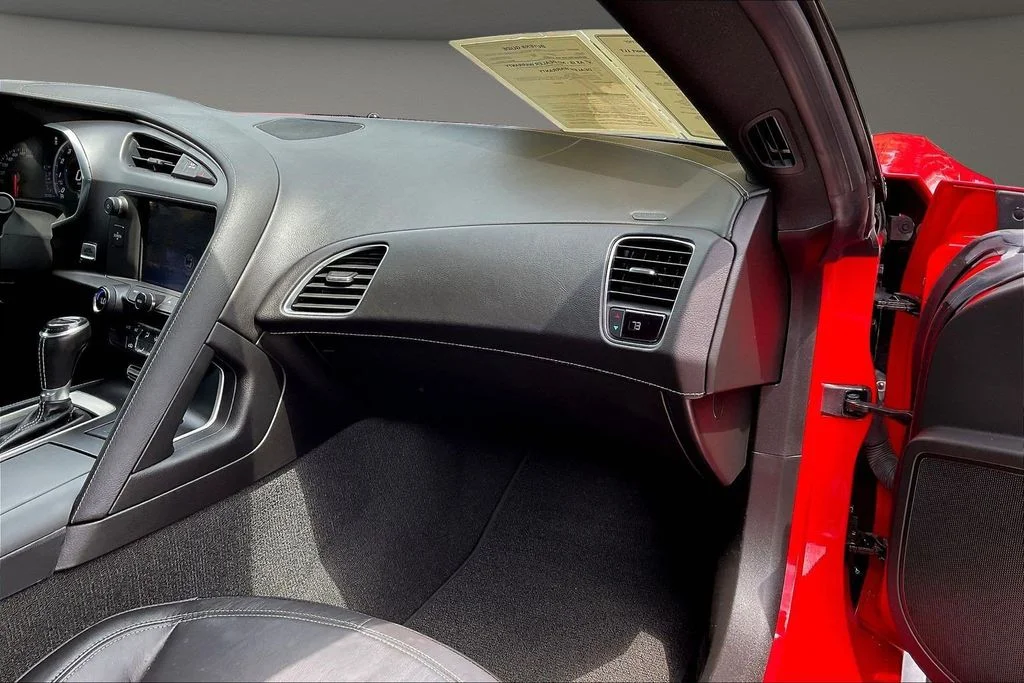 Used 2019 Red Chevrolet Grand Sport image 25