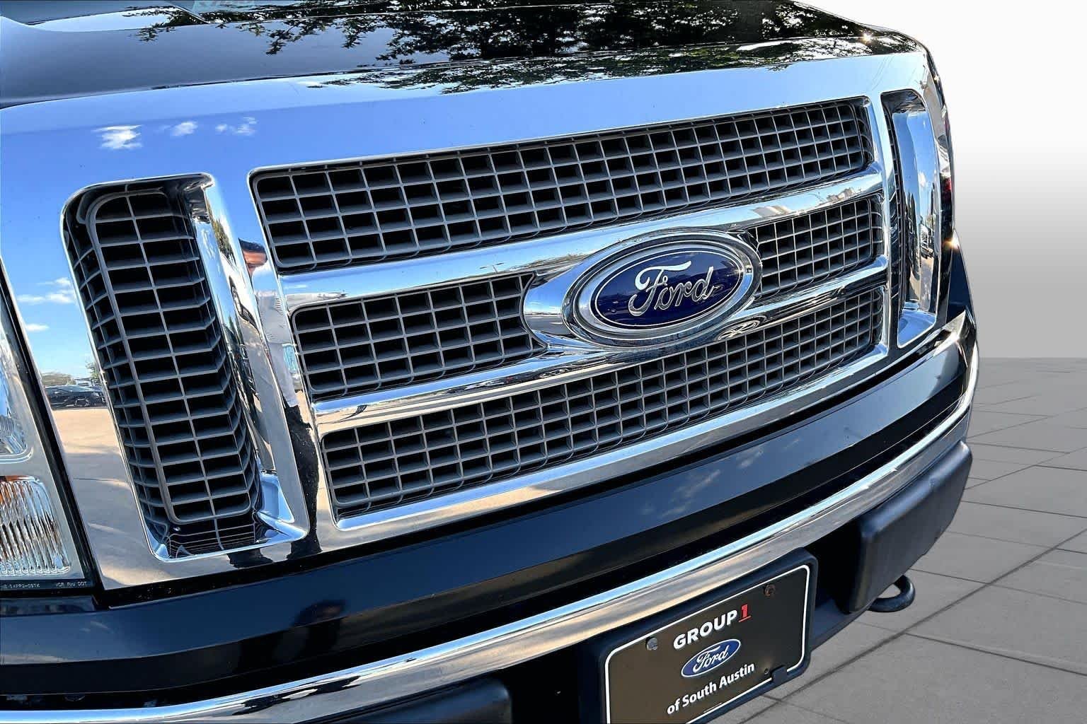 Used 2010 Tuxedo Black Ford XLT image 28