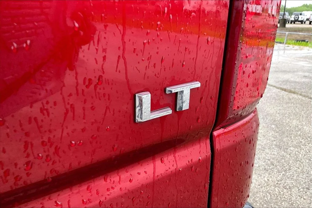 Used 2021 Red Chevrolet LT image 21
