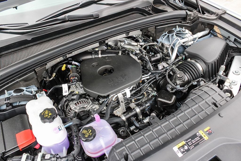 New 2026 Bright White Clearcoat Jeep Altitude image 28