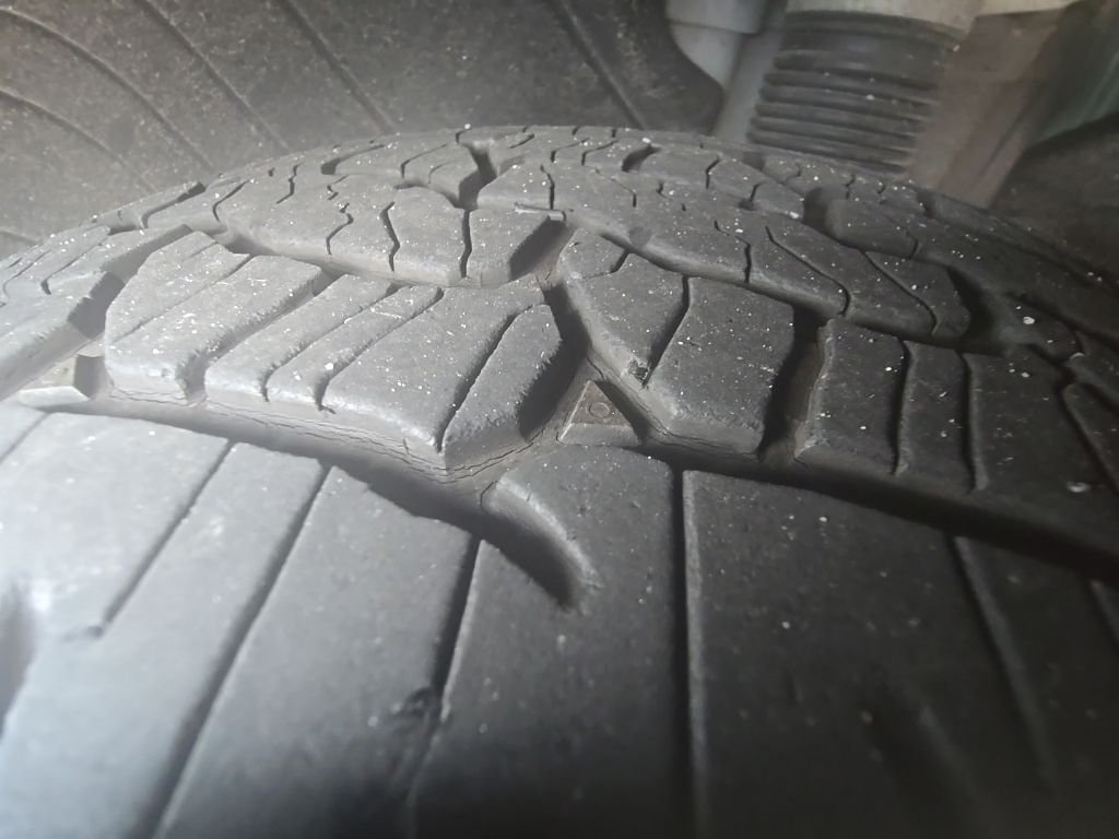 Used 2023 Gray Kia X-Pro image 9
