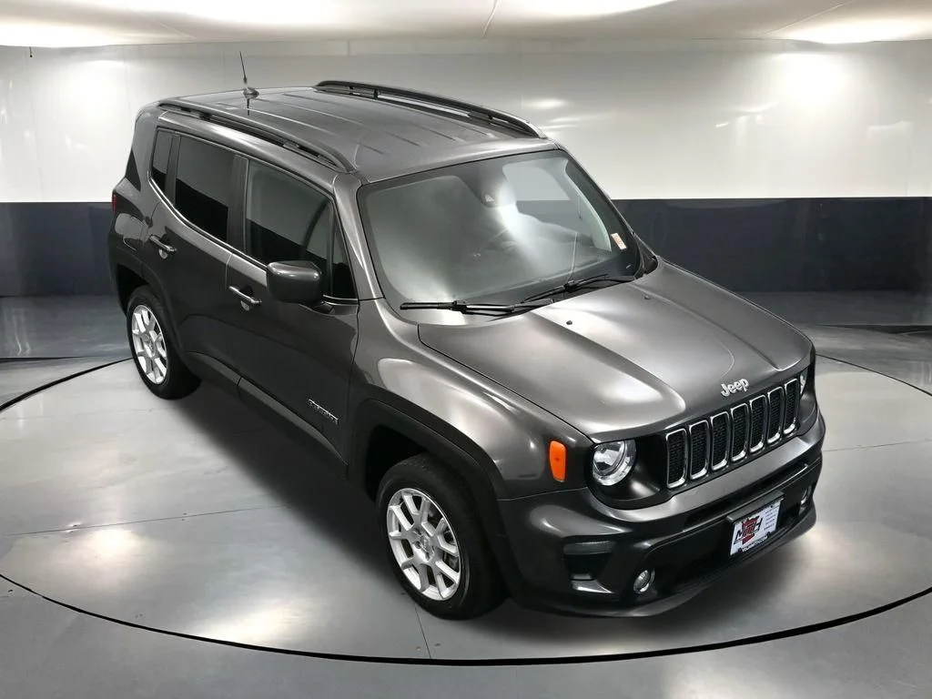 Used 2021 Gray Jeep Latitude image 55
