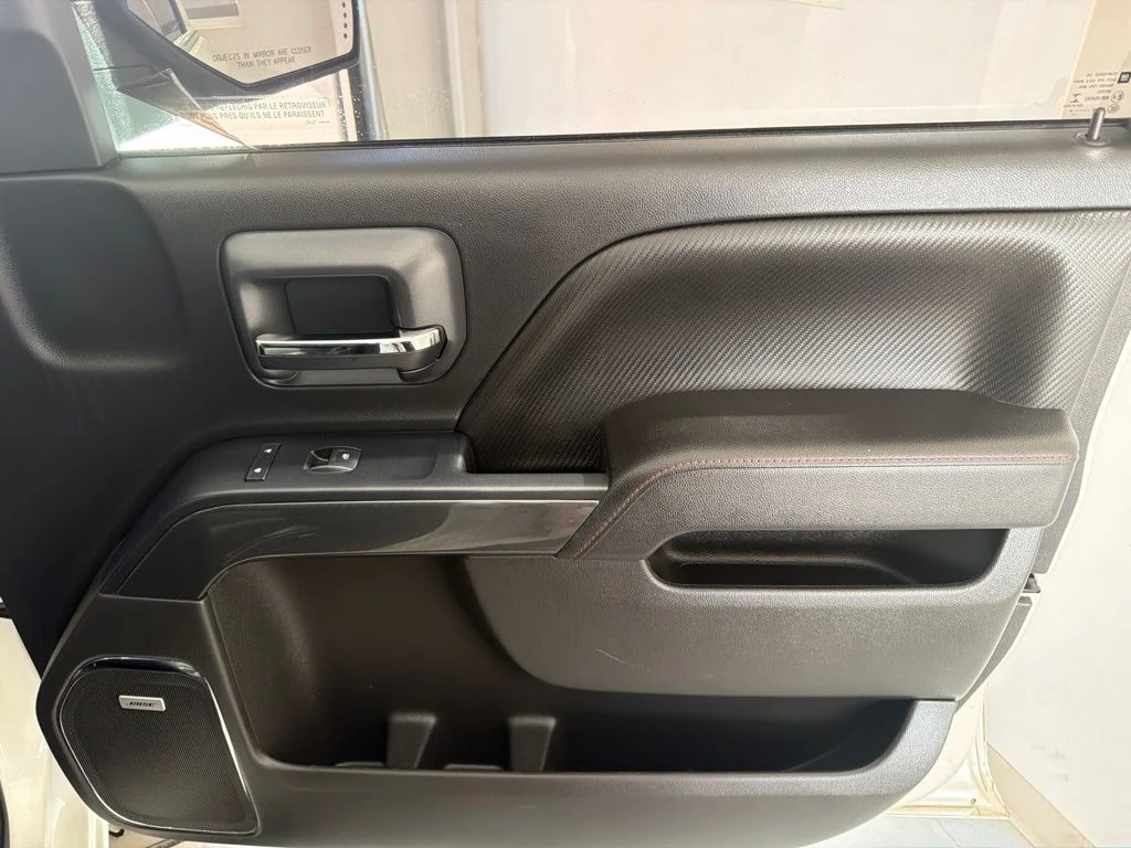Used 2015 White Diamond Tricoat GMC SLT image 43