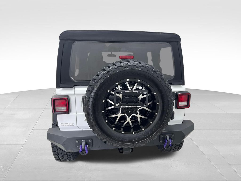 Used 2018 White Jeep Unlimited Sport image 4