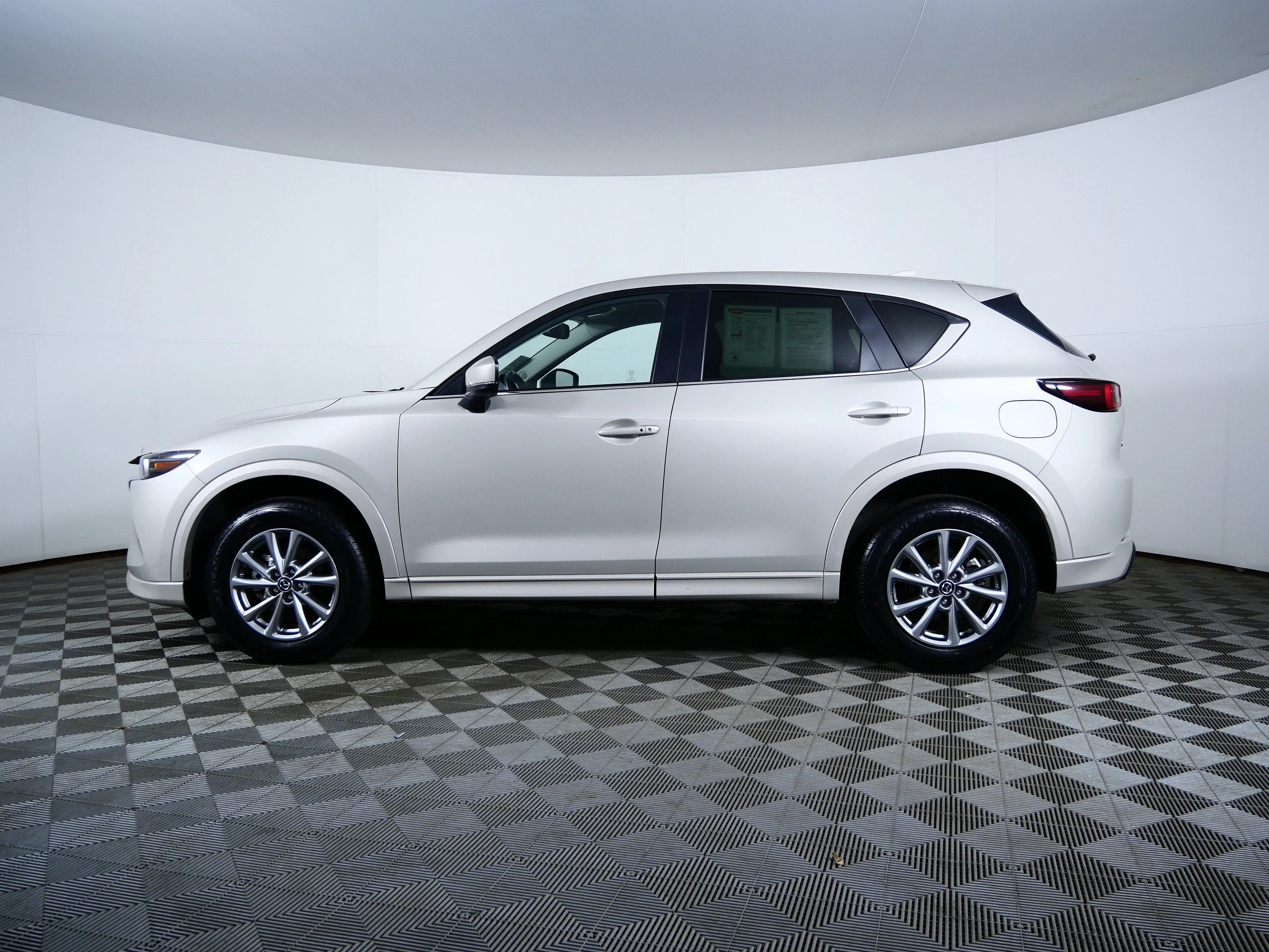 Used 2025 Platinum Quartz Metallic Mazda 2.5 S Preferred Package image 4
