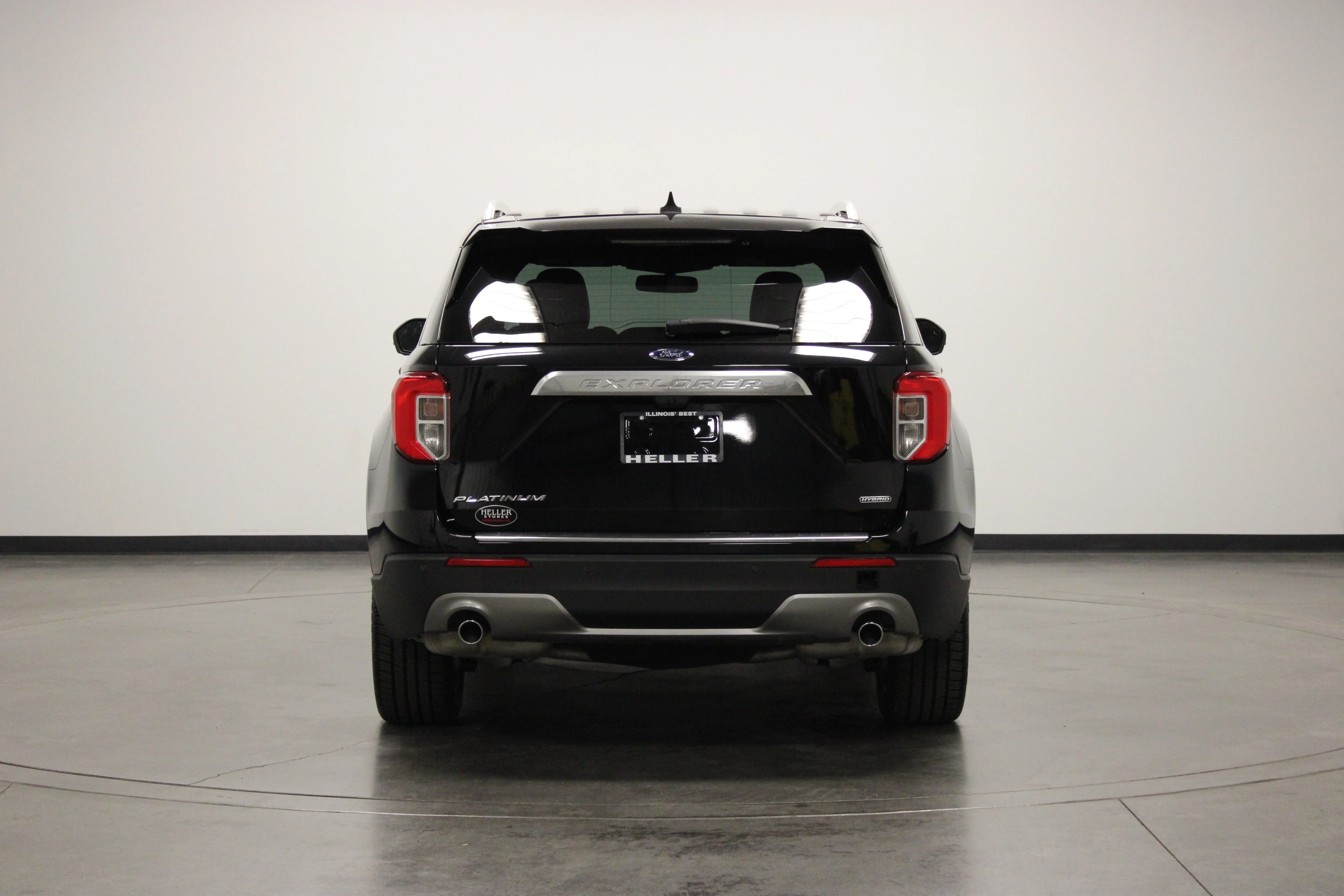 Used 2022 Agate Black Metallic Ford Platinum image 7