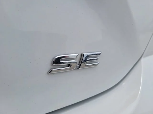 Used 2025 White Toyota LE image 29